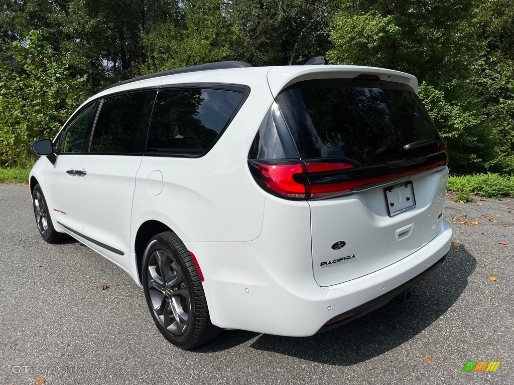 2023 Pacifica Touring L Road Tripper AWD - Bright White / Black/Alloy photo #8