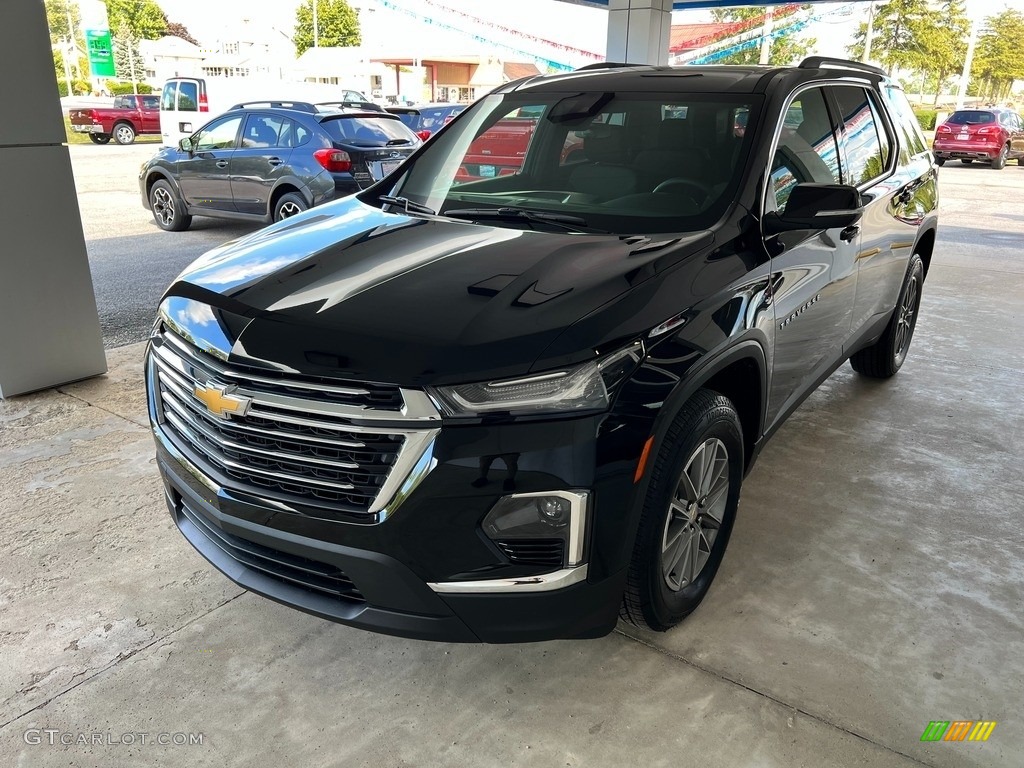 2023 Traverse LT - Mosaic Black Metallic / Jet Black photo #2