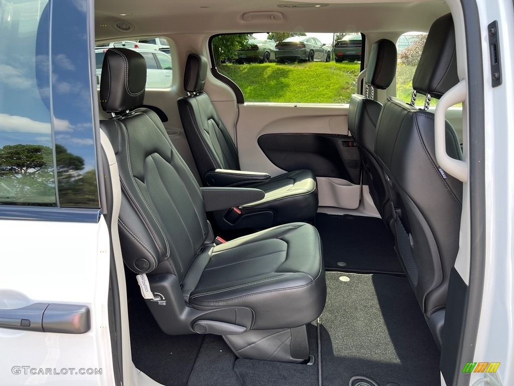 2023 Chrysler Pacifica Touring L Road Tripper AWD Rear Seat Photos