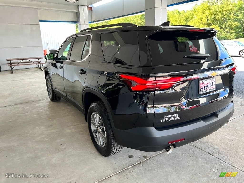 2023 Traverse LT - Mosaic Black Metallic / Jet Black photo #10