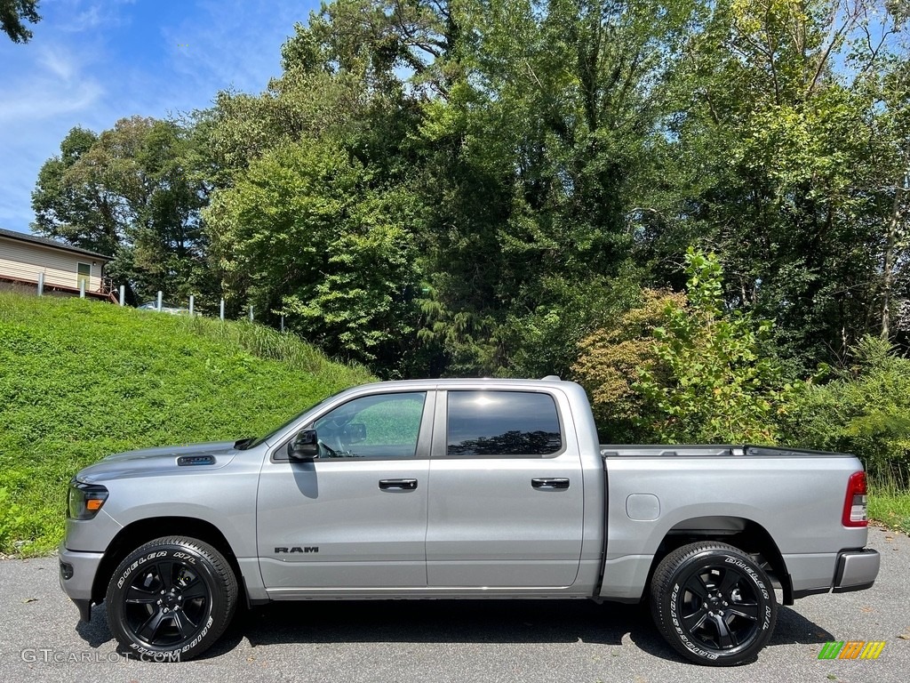Billet Silver Metallic 2024 Ram 1500 Big Horn Night Edition Crew Cab 4x4 Exterior Photo #146559395
