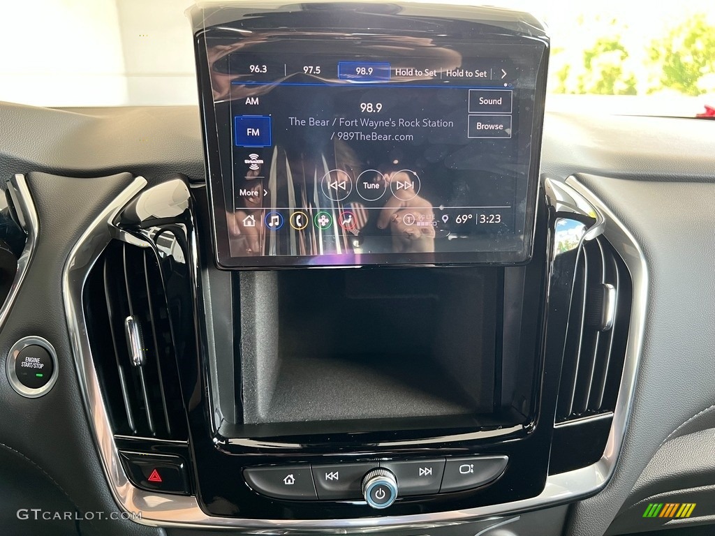 2023 Traverse LT - Mosaic Black Metallic / Jet Black photo #22