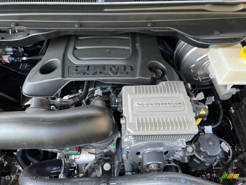 2024 Ram 1500 Big Horn Night Edition Crew Cab 4x4 5.7 Liter HEMI OHV 16-Valve VVT MDS V8 Engine Photo #146559533