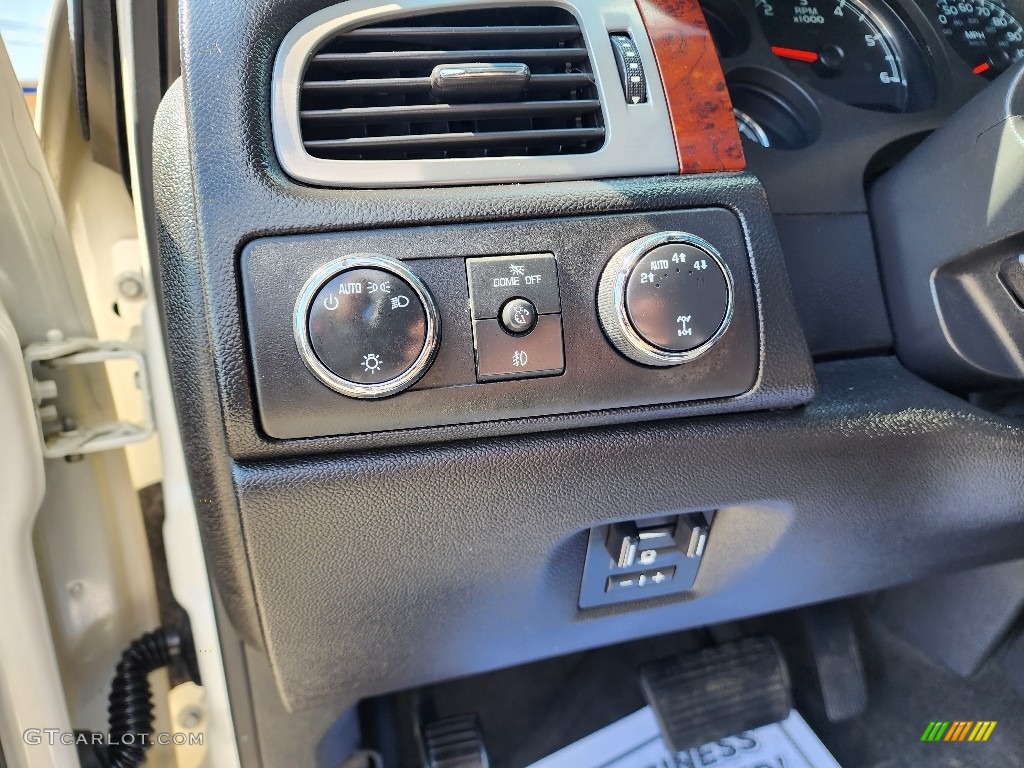 2012 Tahoe LTZ 4x4 - White Diamond Tricoat / Ebony photo #25