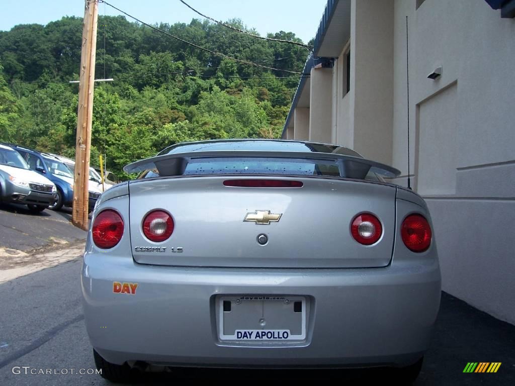 2007 Cobalt LS Coupe - Ultra Silver Metallic / Gray photo #8