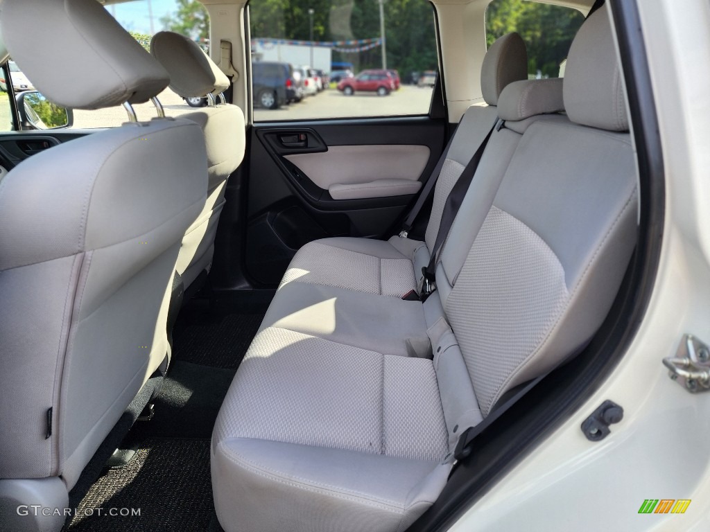 2014 Subaru Forester 2.5i Premium Rear Seat Photos