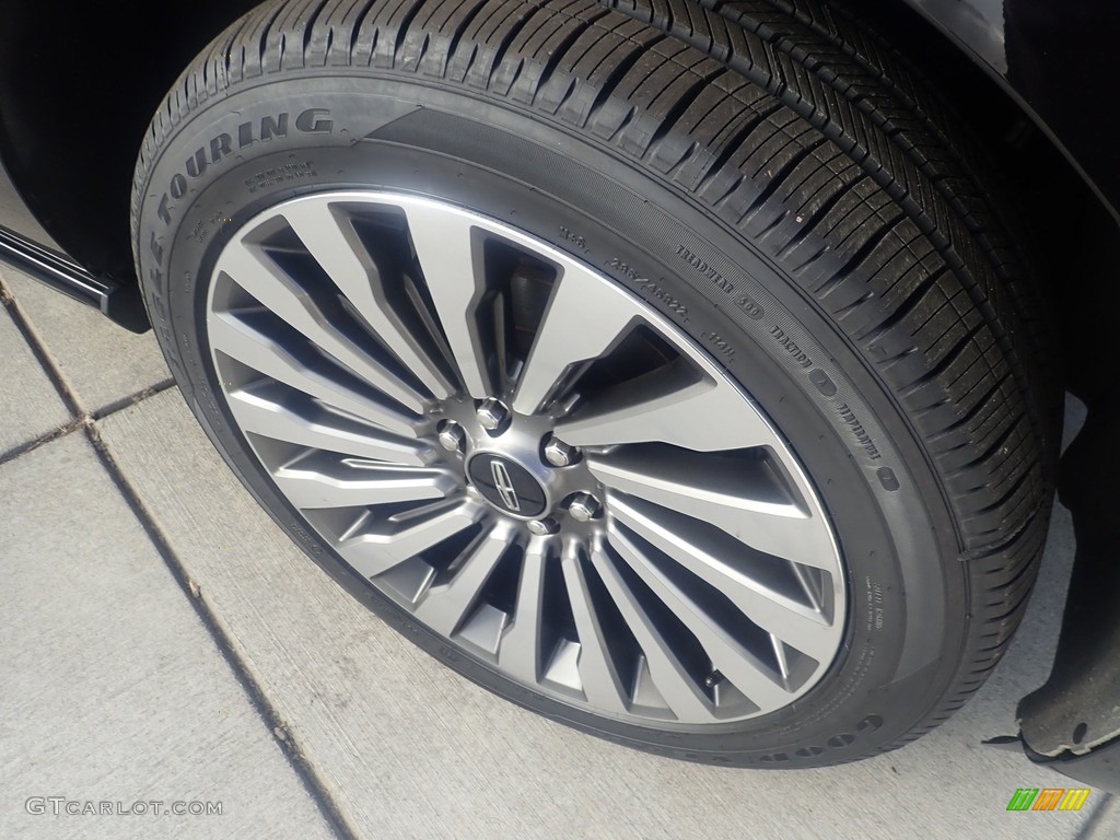 2019 Lincoln Navigator Reserve 4x4 Wheel Photos