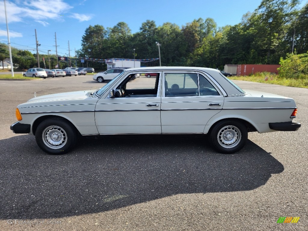 Pastel Gray 1980 Mercedes-Benz E Class 300 D Sedan Exterior Photo #146561775
