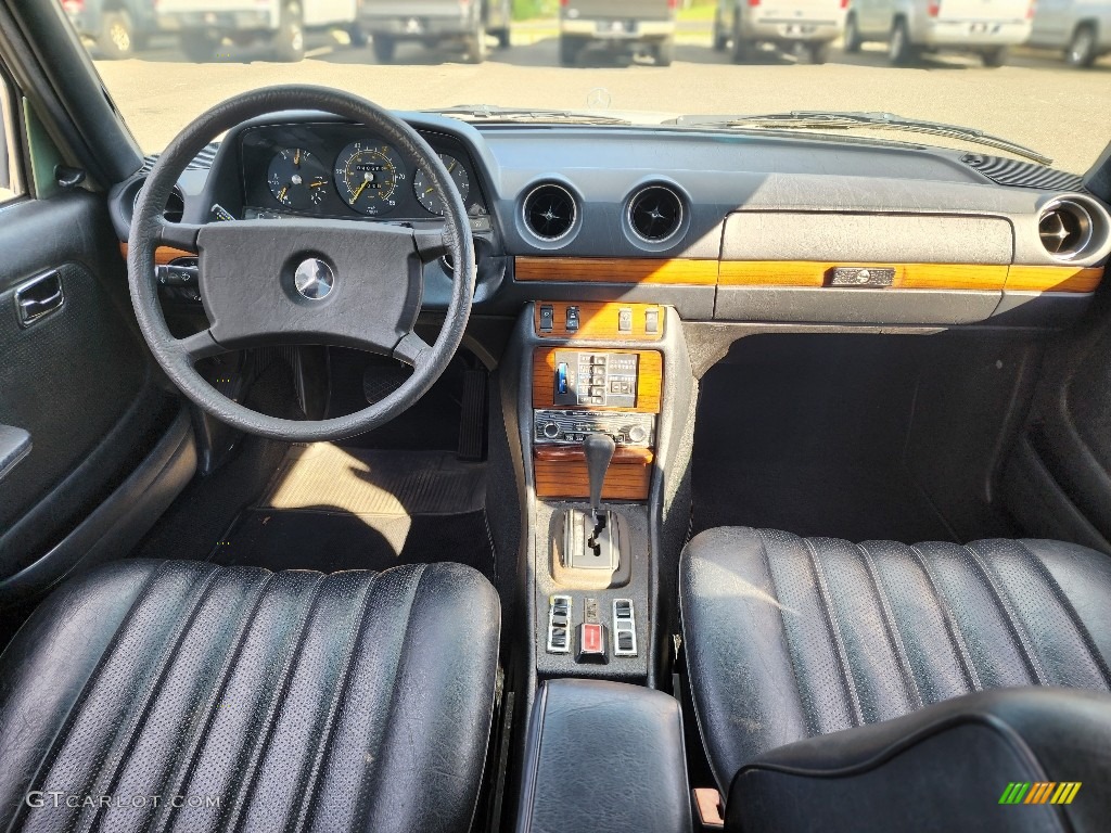 Black Interior 1980 Mercedes-Benz E Class 300 D Sedan Photo #146561953