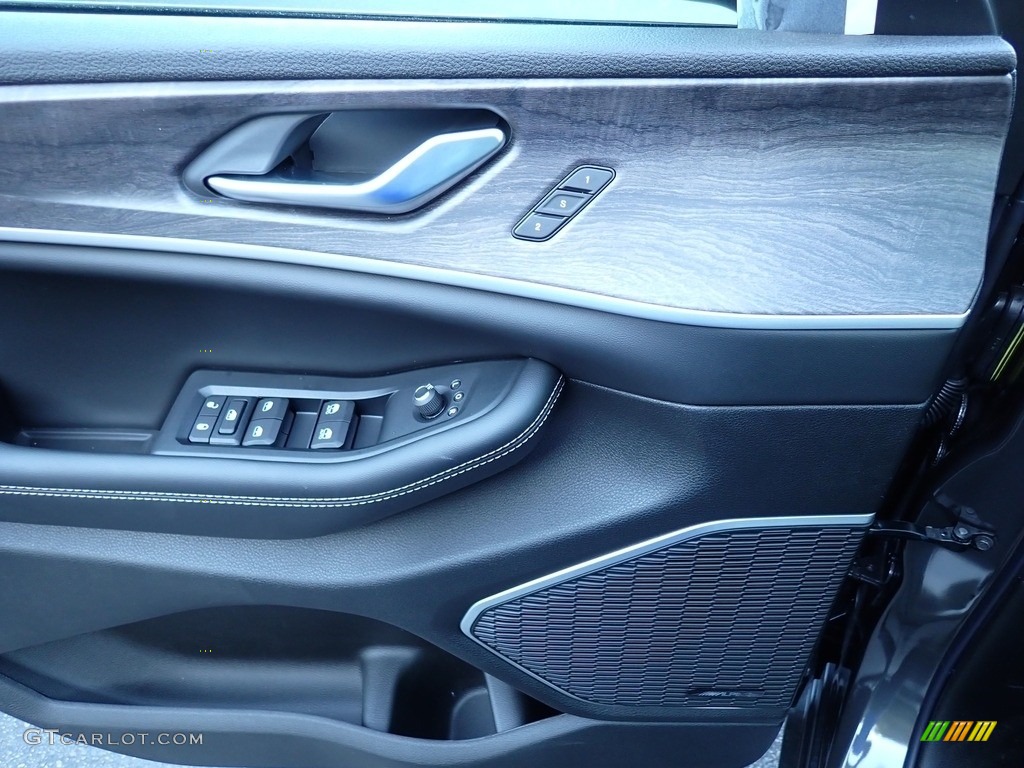 2024 Jeep Grand Cherokee 4XE Global Black Door Panel Photo #146562059