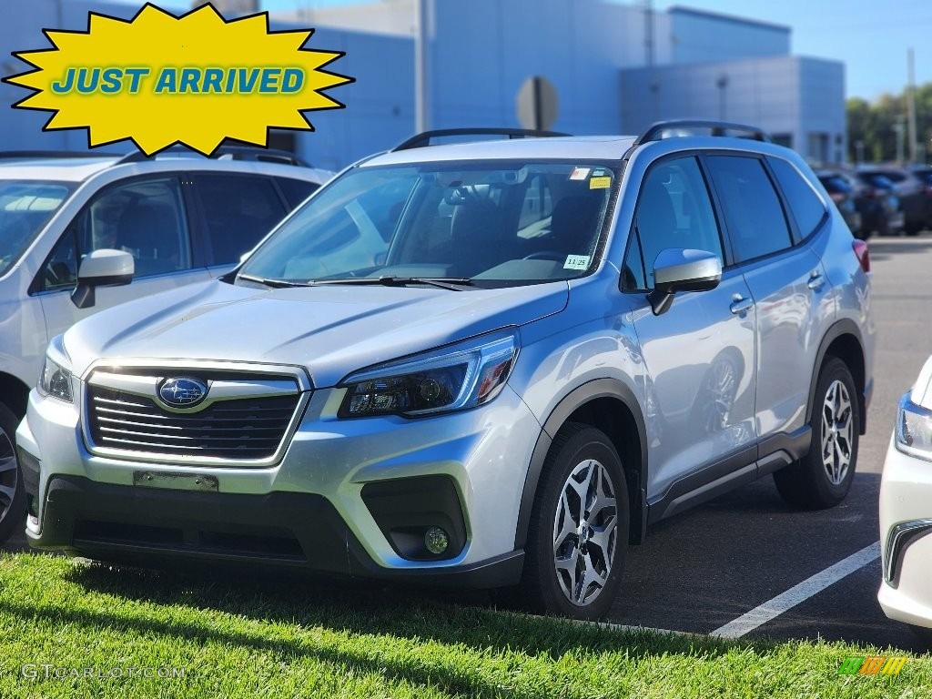 Ice Silver Metallic Subaru Forester