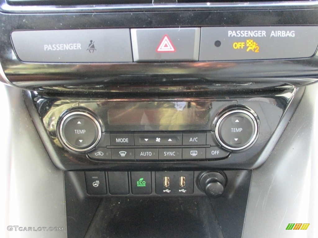 2023 Mitsubishi Eclipse Cross SEL S-AWC Controls Photo #146564433