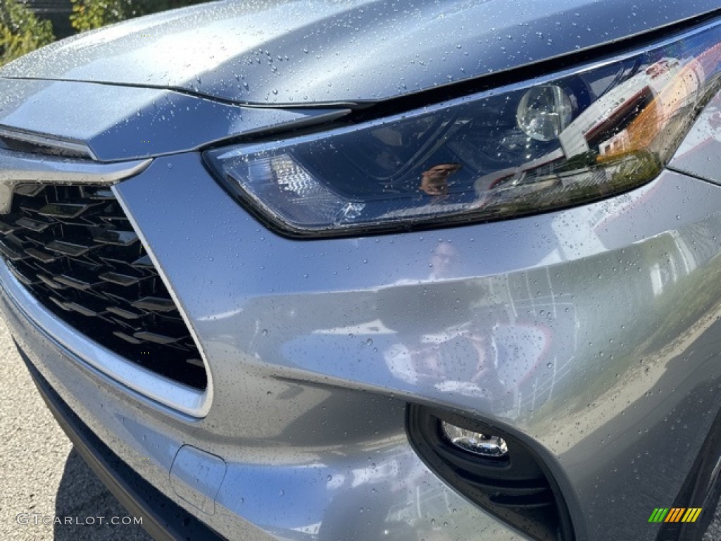 2023 Highlander XLE - Moon Dust / Graphite photo #19