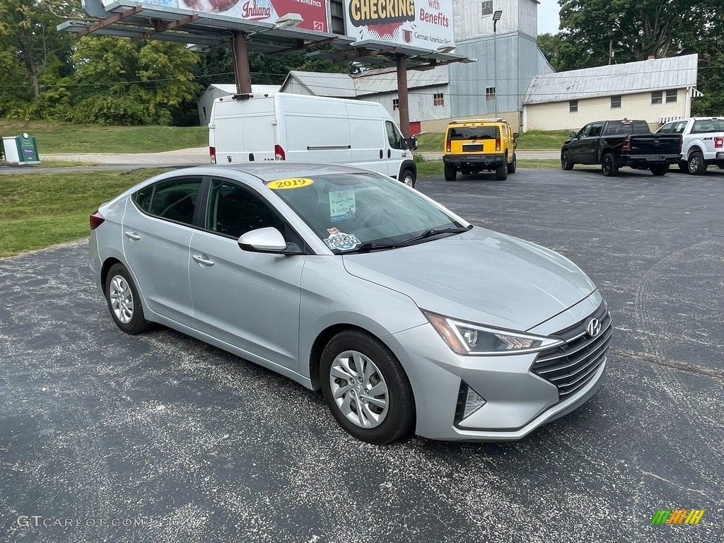 2019 Hyundai Elantra SE Exterior Photos