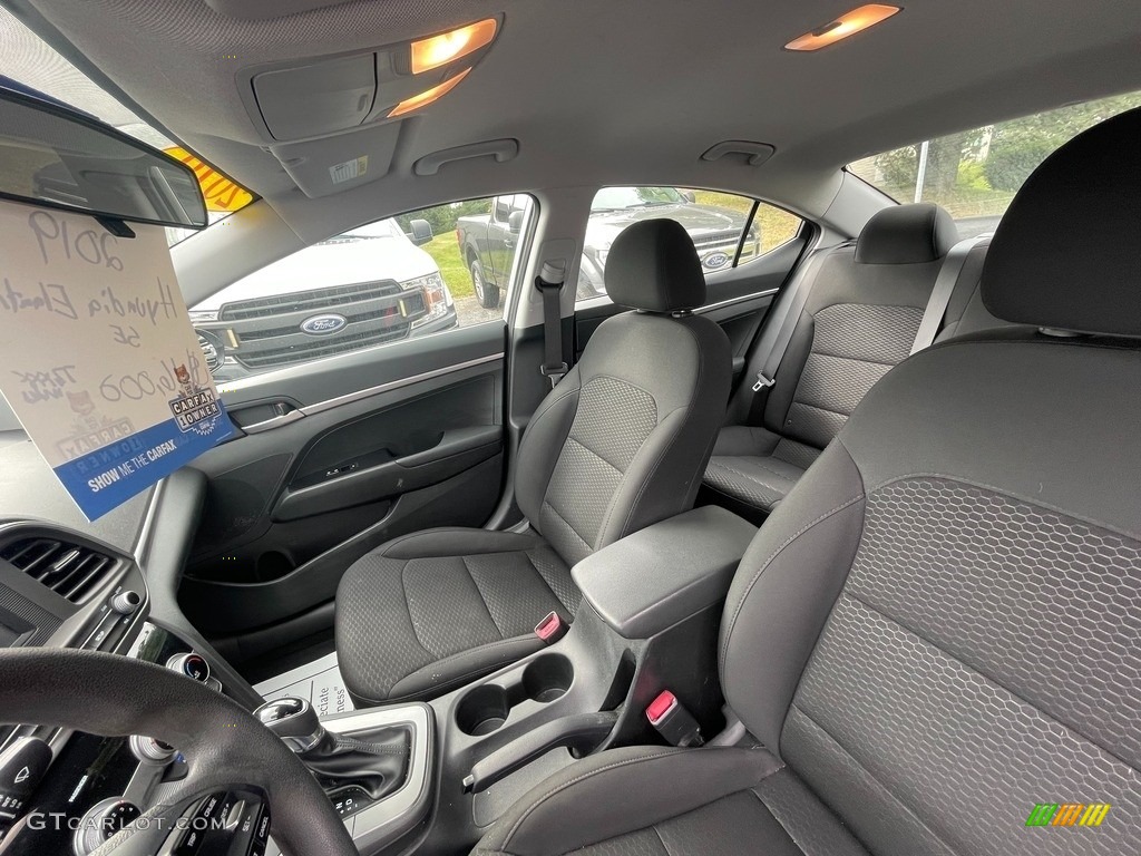 2019 Elantra SE - Symphony Silver / Black photo #12