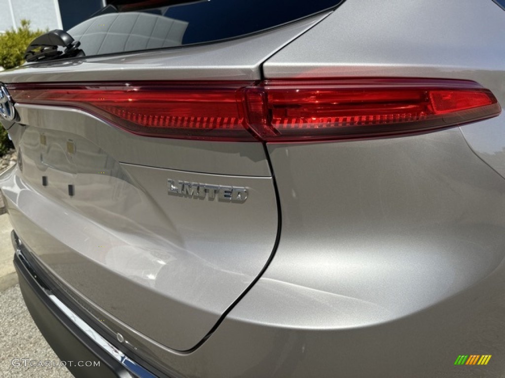 2023 Venza Limited AWD - Titanium Glow / Boulder photo #20