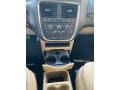 Cashmere Pearl - Grand Caravan American Value Package Photo No. 15