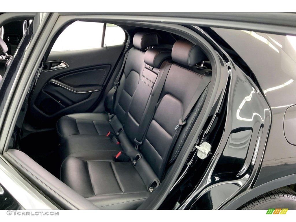 2017 GLA 250 - Cosmos Black Metallic / Black photo #20