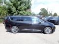 2023 Brilliant Black Crystal Pearl Chrysler Pacifica Hybrid Limited  photo #6