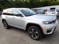 Front 3/4 View of 2024 Grand Cherokee 4XE