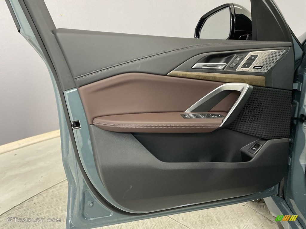 2023 BMW X1 xDrive28i Mocha Door Panel Photo #146569612