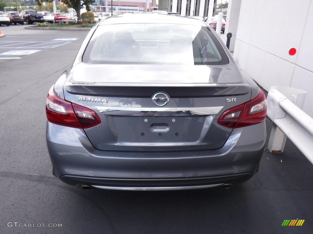 2017 Altima 2.5 SR - Gun Metallic / Charcoal photo #7