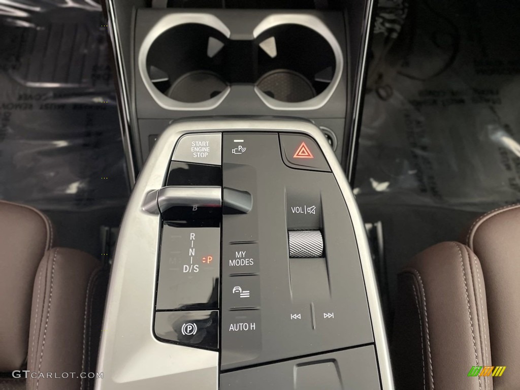 2023 BMW X1 xDrive28i Controls Photo #146569897