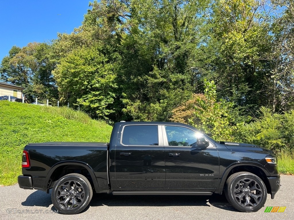 Diamond Black Crystal Pearl 2024 Ram 1500 Limited Night Edition Crew Cab 4x4 Exterior Photo #146572542