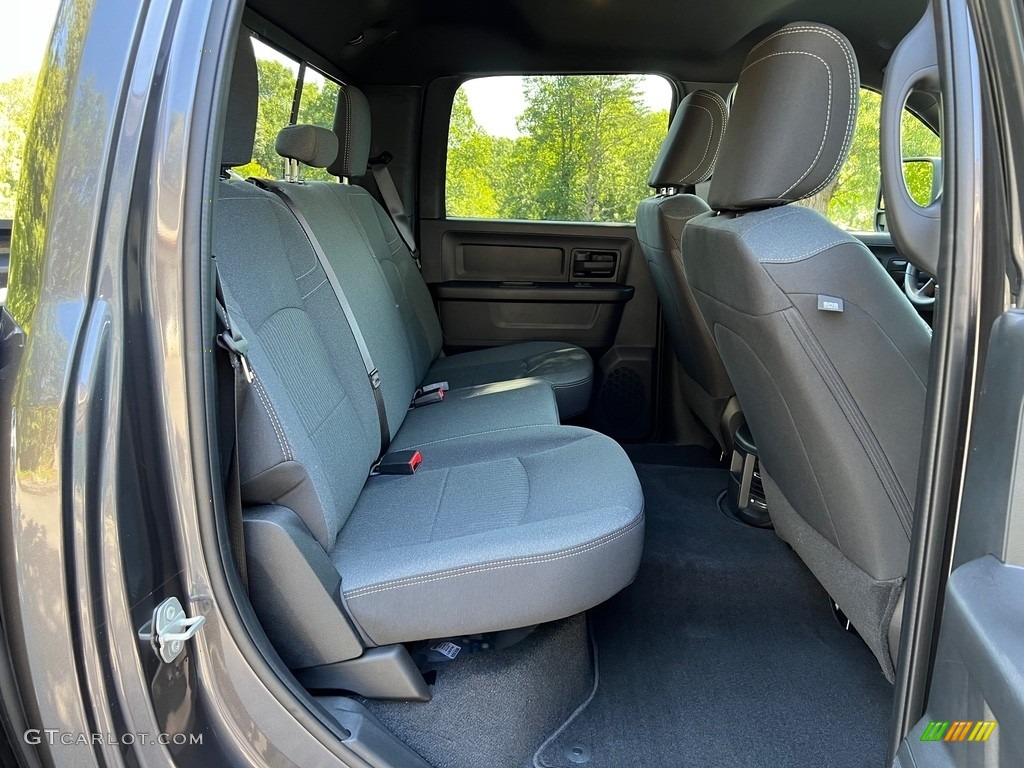 2024 2500 Tradesman Crew Cab 4x4 - Granite Crystal Metallic / Black photo #16