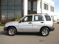 Silverleaf Metallic - Tracker 4WD Photo No. 1