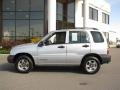 2004 Silverleaf Metallic Chevrolet Tracker 4WD  photo #1