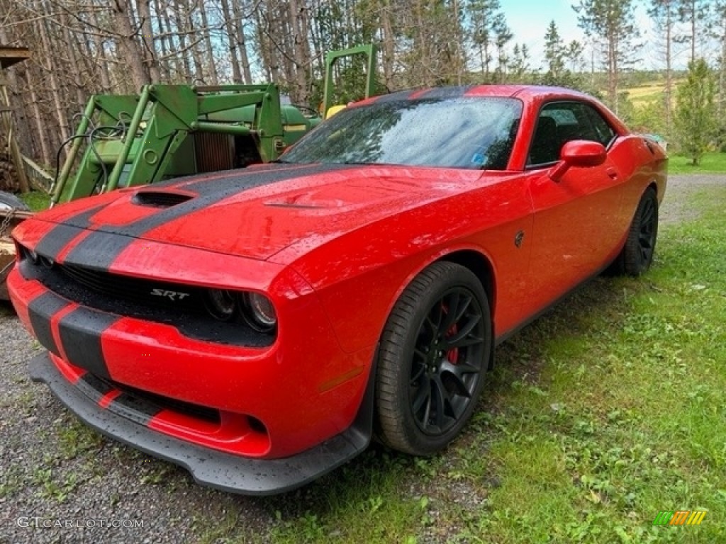 Go Mango 2016 Dodge Challenger SRT Hellcat Exterior Photo #146576133