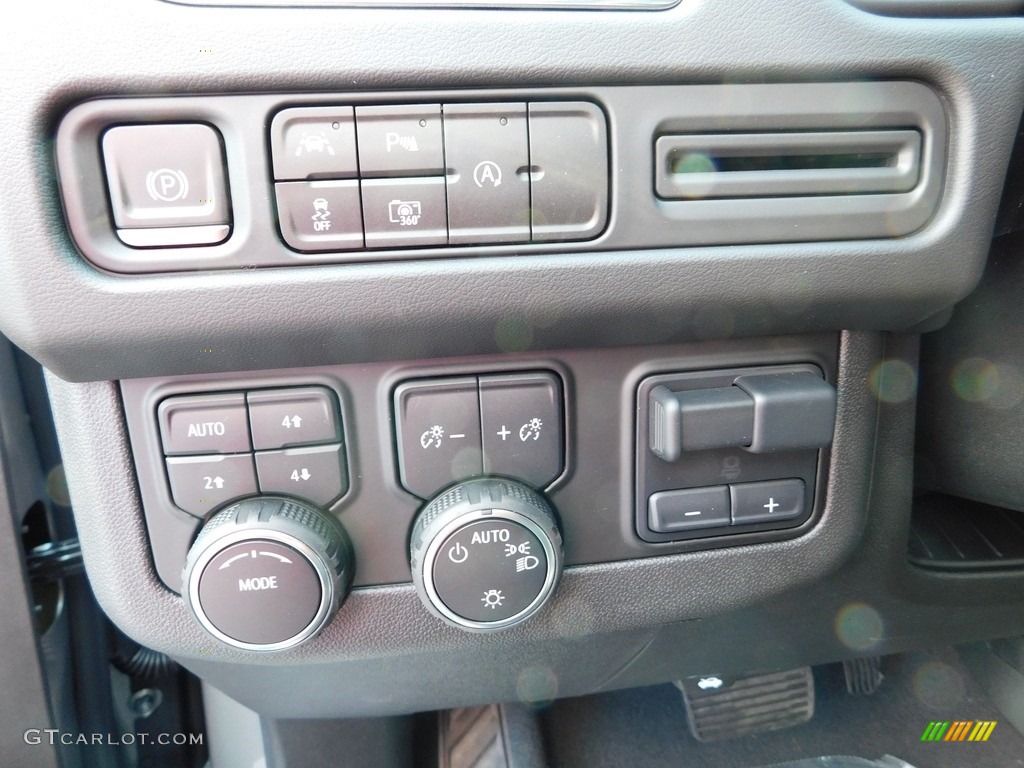 2023 Chevrolet Suburban RST 4WD Controls Photo #146577091