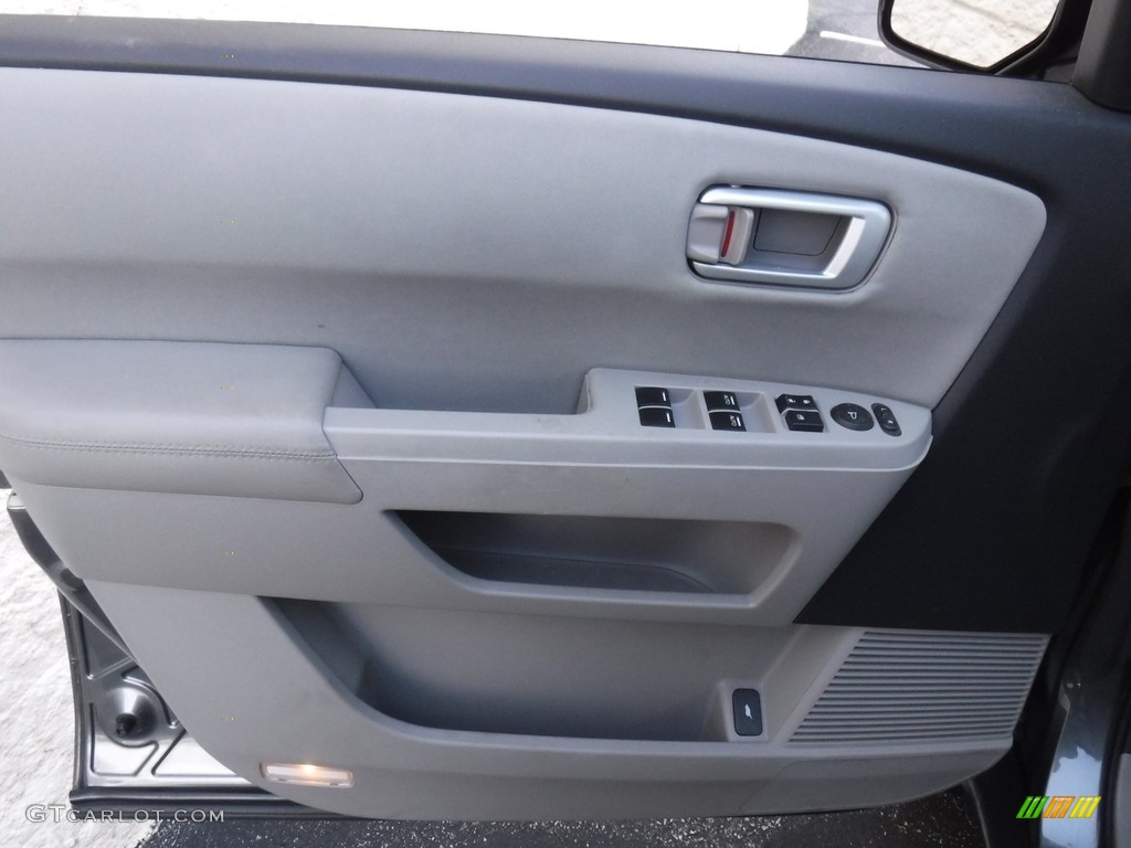 2011 Pilot LX 4WD - Polished Metal Metallic / Gray photo #6