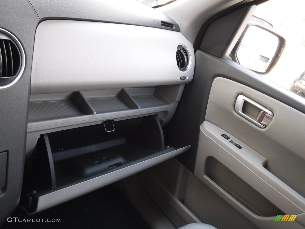 2011 Pilot LX 4WD - Polished Metal Metallic / Gray photo #25