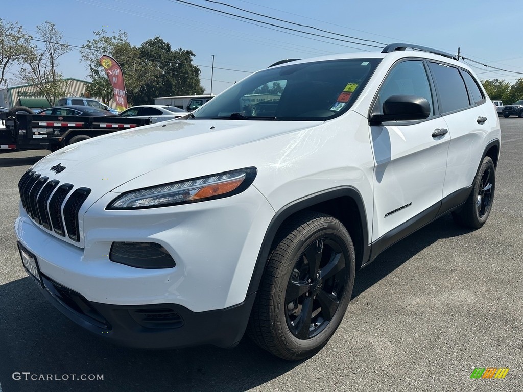 2017 Cherokee Sport Altitude 4x4 - Bright White / Black photo #3