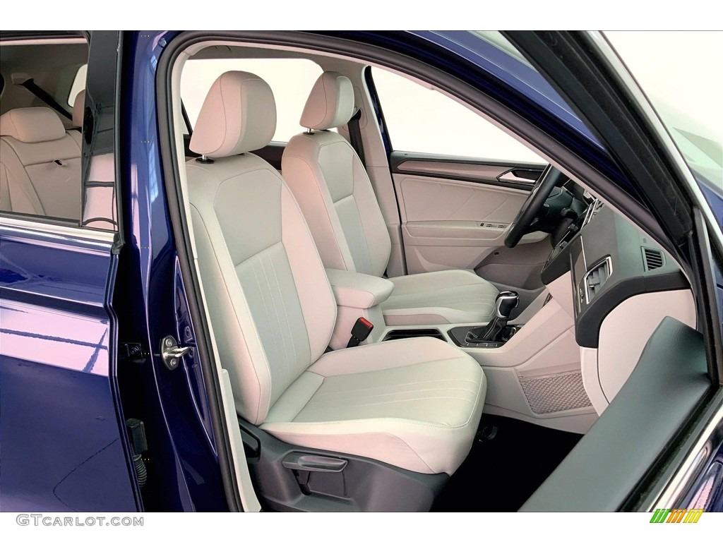 2022 Volkswagen Tiguan SE Front Seat Photo #146581863