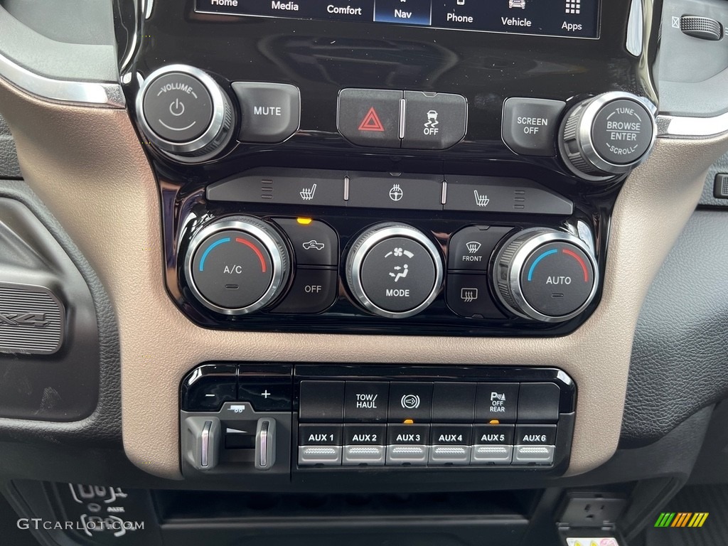 2023 3500 Laramie Crew Cab 4x4 Chassis - Bright White / Black photo #24
