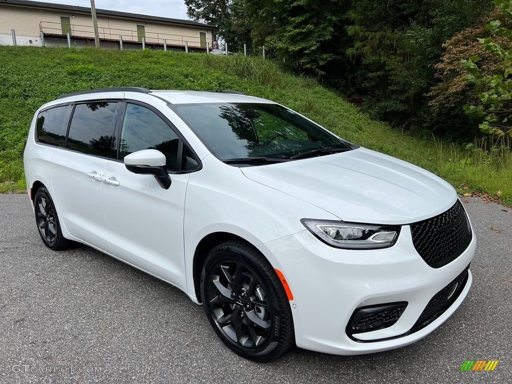 2023 Pacifica Touring L - Bright White / Black photo #4