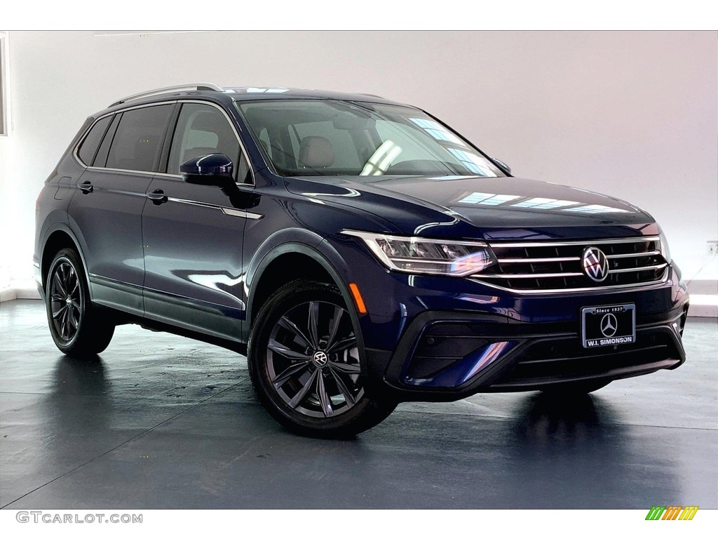 2022 Volkswagen Tiguan SE Exterior Photos