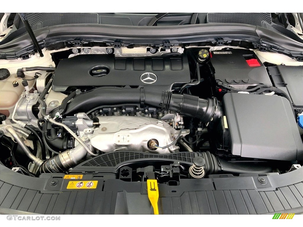 2021 GLA 250 - Polar White / Black photo #9