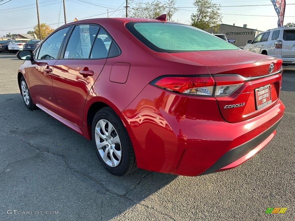 2021 Corolla LE - Barcelona Red Metallic / Black photo #4