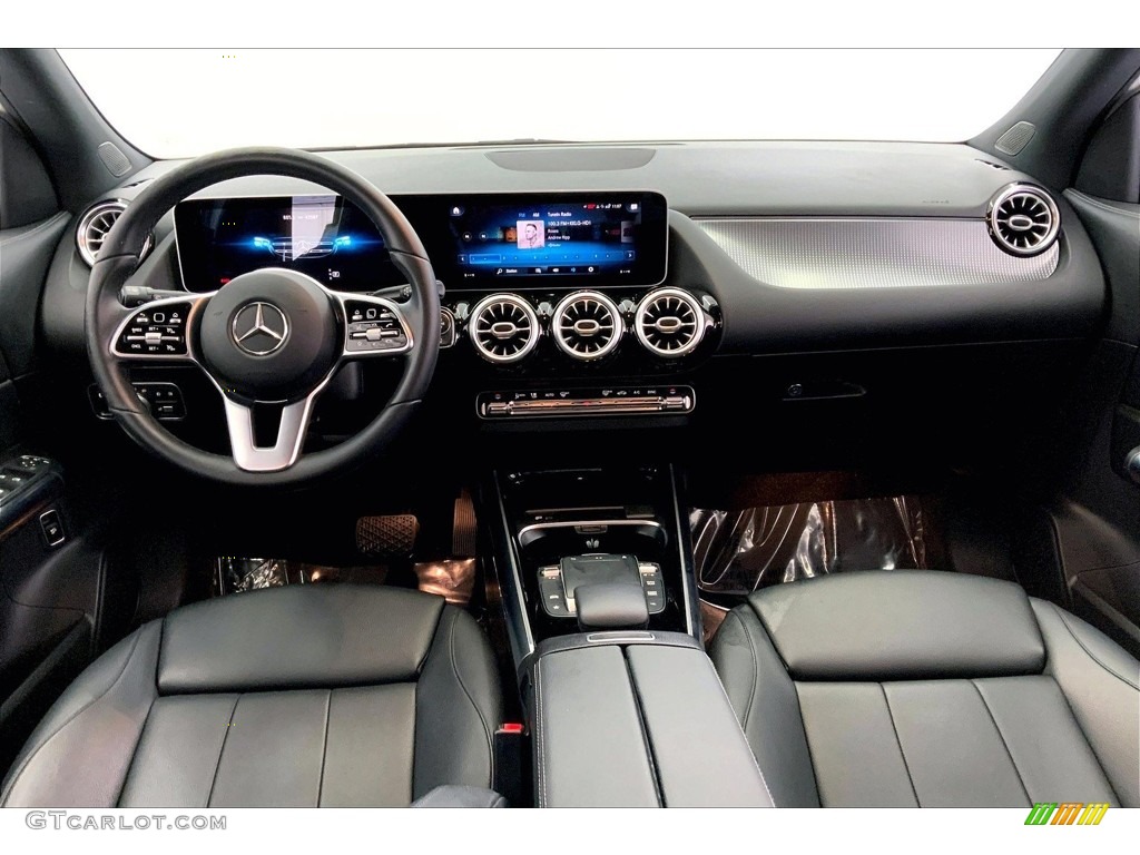 2021 GLA 250 - Polar White / Black photo #15