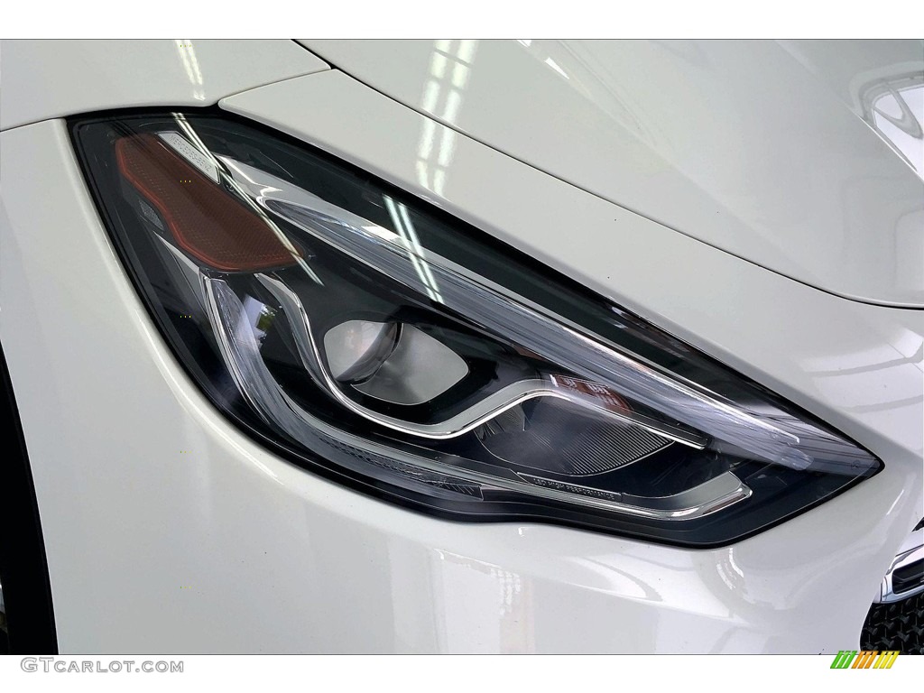 2021 GLA 250 - Polar White / Black photo #27