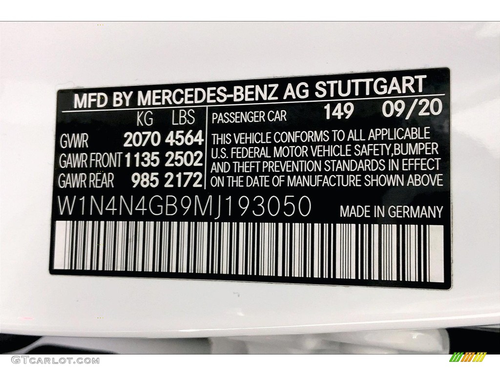 2021 GLA 250 - Polar White / Black photo #32