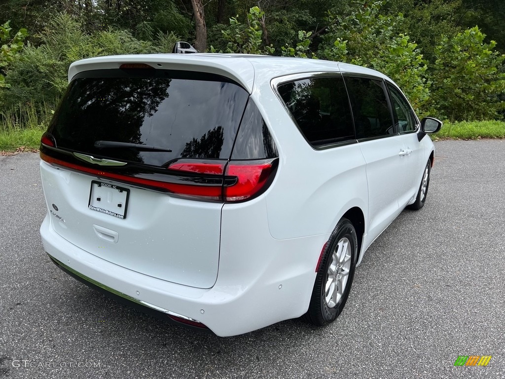 2023 Pacifica Touring L - Bright White / Black/Alloy photo #6