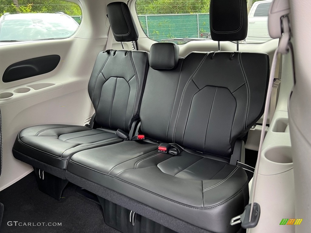 2023 Chrysler Pacifica Touring L Rear Seat Photo #146583486