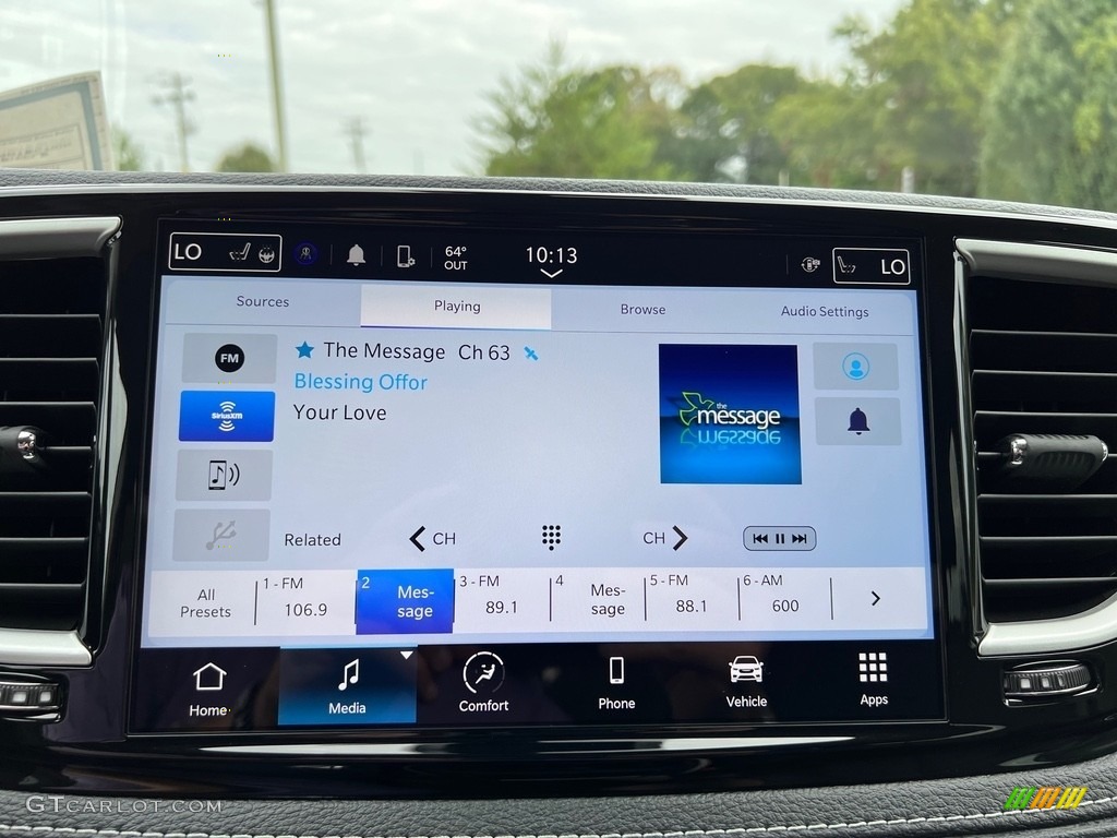 2023 Chrysler Pacifica Touring L Controls Photo #146583619
