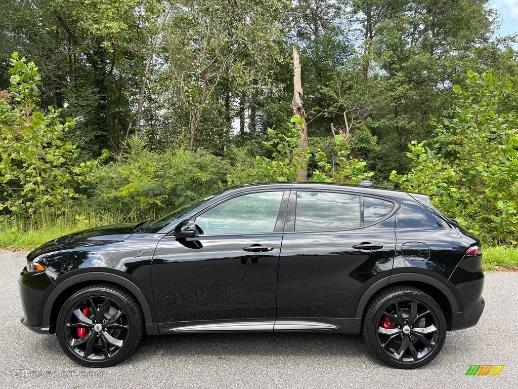 8 Ball 2024 Dodge Hornet R/T Track Pack/Blacktop AWD Hybrid Exterior Photo #146583845