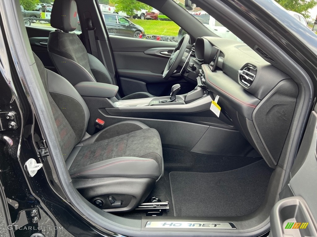 2024 Dodge Hornet R/T Track Pack/Blacktop AWD Hybrid Front Seat Photo #146584038